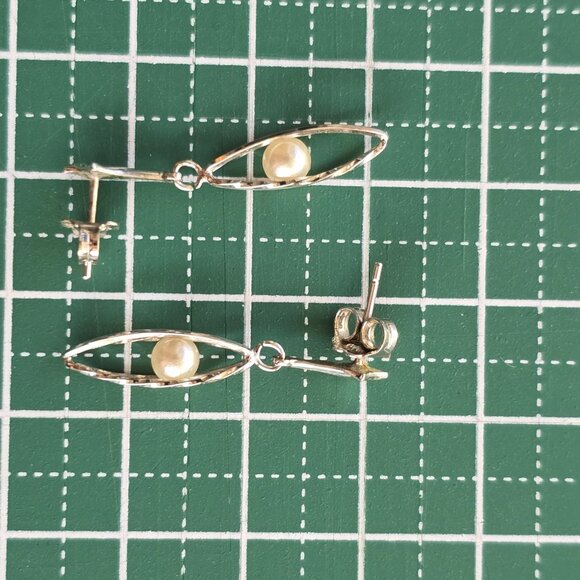 Silver caged pearl drop earrings. (see desc.) - Picture 6 of 8